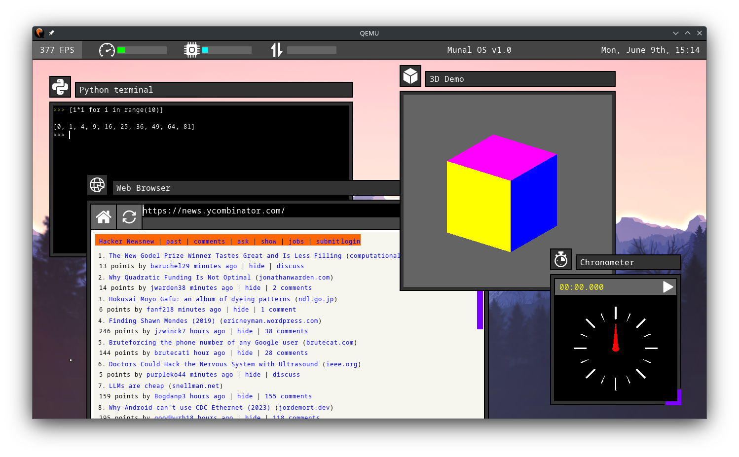 The Munal OS desktop with a few apps open Munal OS screenshot